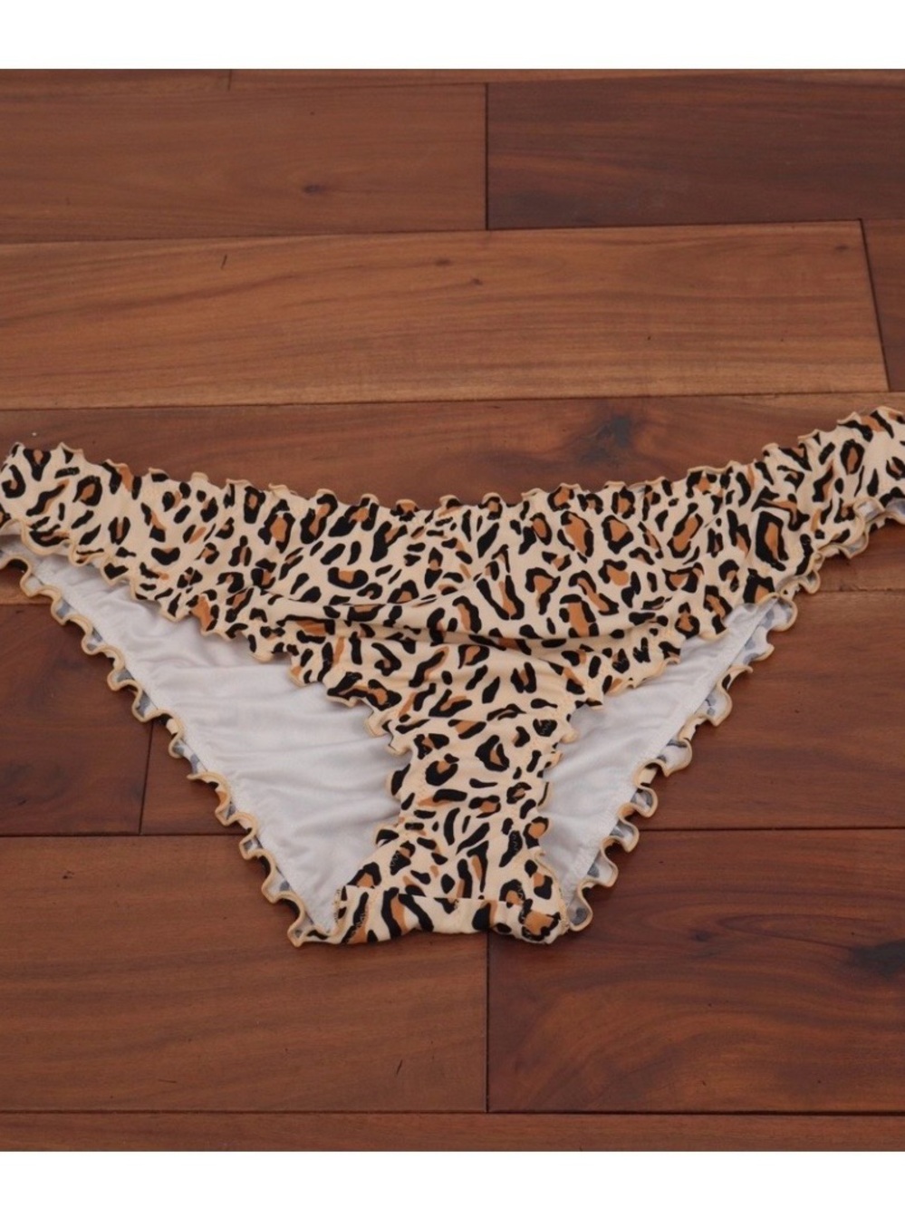 NWOT Leopard Print Ruffle Bikini Bottom - Tan - Picture 2 of 4